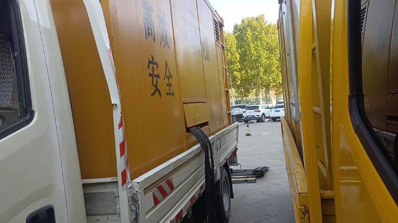 浔阳如何判断柴油发电机组和UPS电源的切换时间是否符合要求？